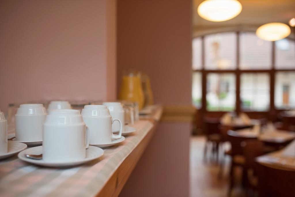 Hradec Králové 纳特奥博罗高级旅馆酒店 外观 照片