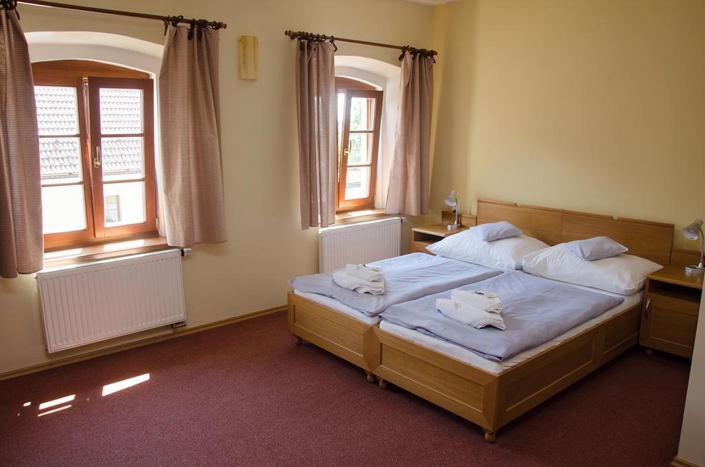 Hradec Králové 纳特奥博罗高级旅馆酒店 外观 照片