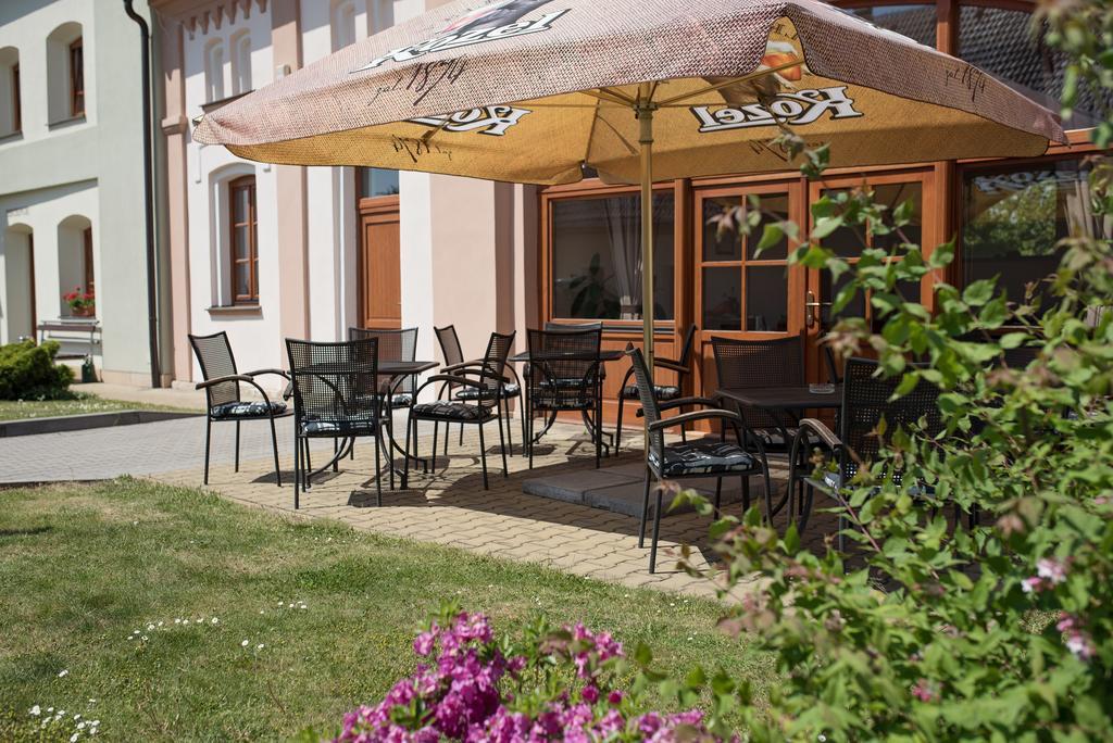 Hradec Králové 纳特奥博罗高级旅馆酒店 外观 照片