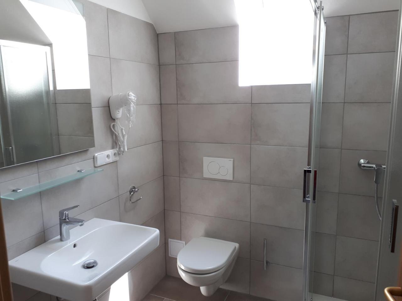 Hradec Králové 纳特奥博罗高级旅馆酒店 外观 照片